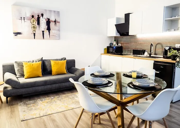 D52 - New Home In Downtown